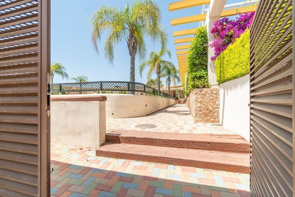 فيلا Magnifico Adosado Con Piscina Y Barbacoa كامبوامور المظهر الخارجي الصورة